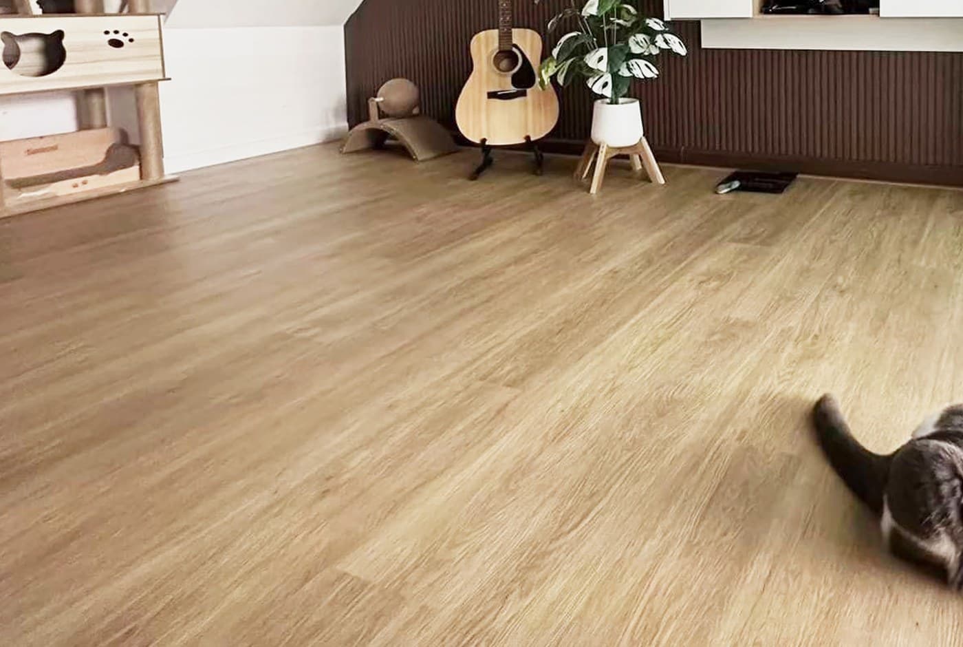 Light oak SPC flooring room direction for surface selection