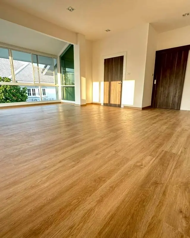 Ivory Oak YN801 flooring installed in a home